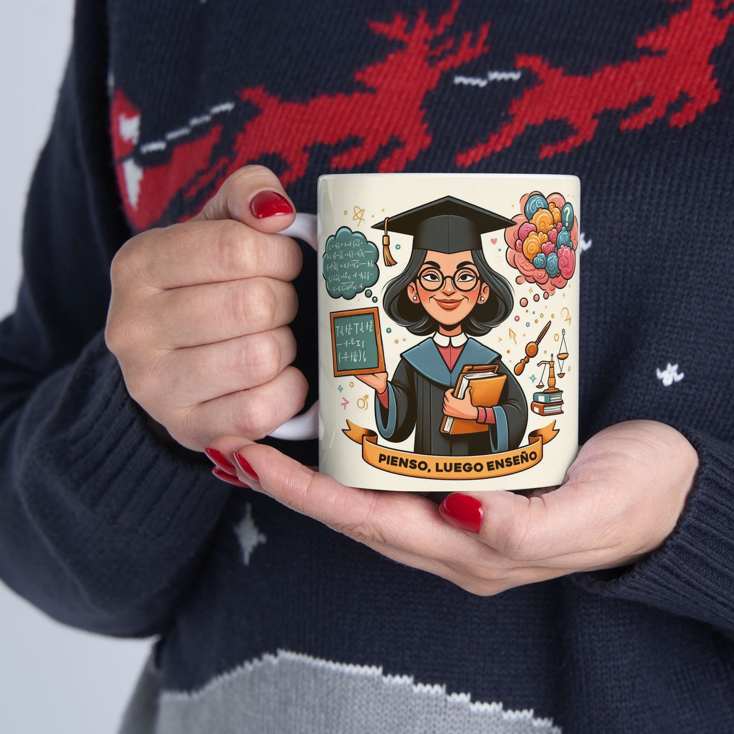 Taza "Pienso, luego enseño" – Cerámica Premium